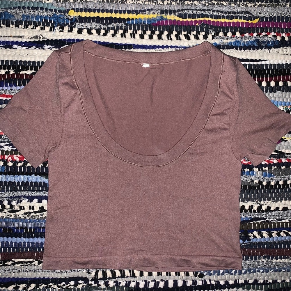 Aritzia Baby Crop Top